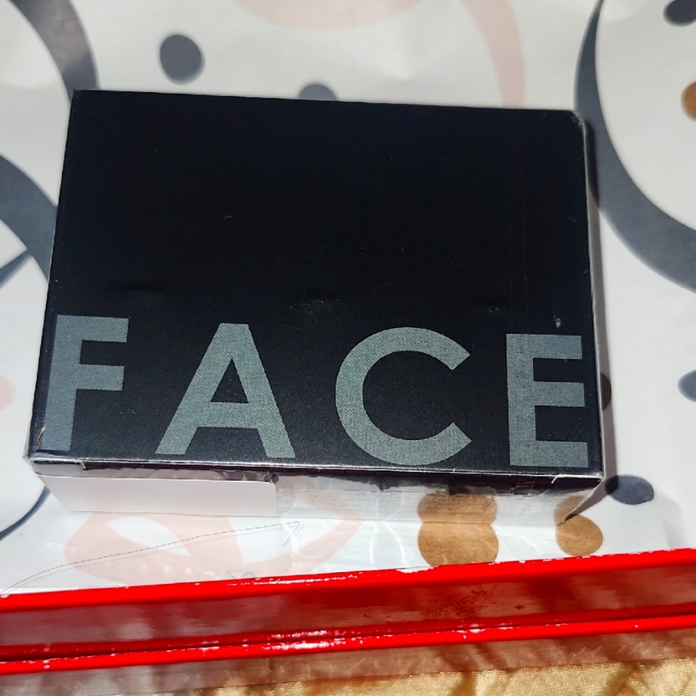 Focallure Face Highlighter And Contour